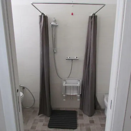 In Гостевой дом 4*